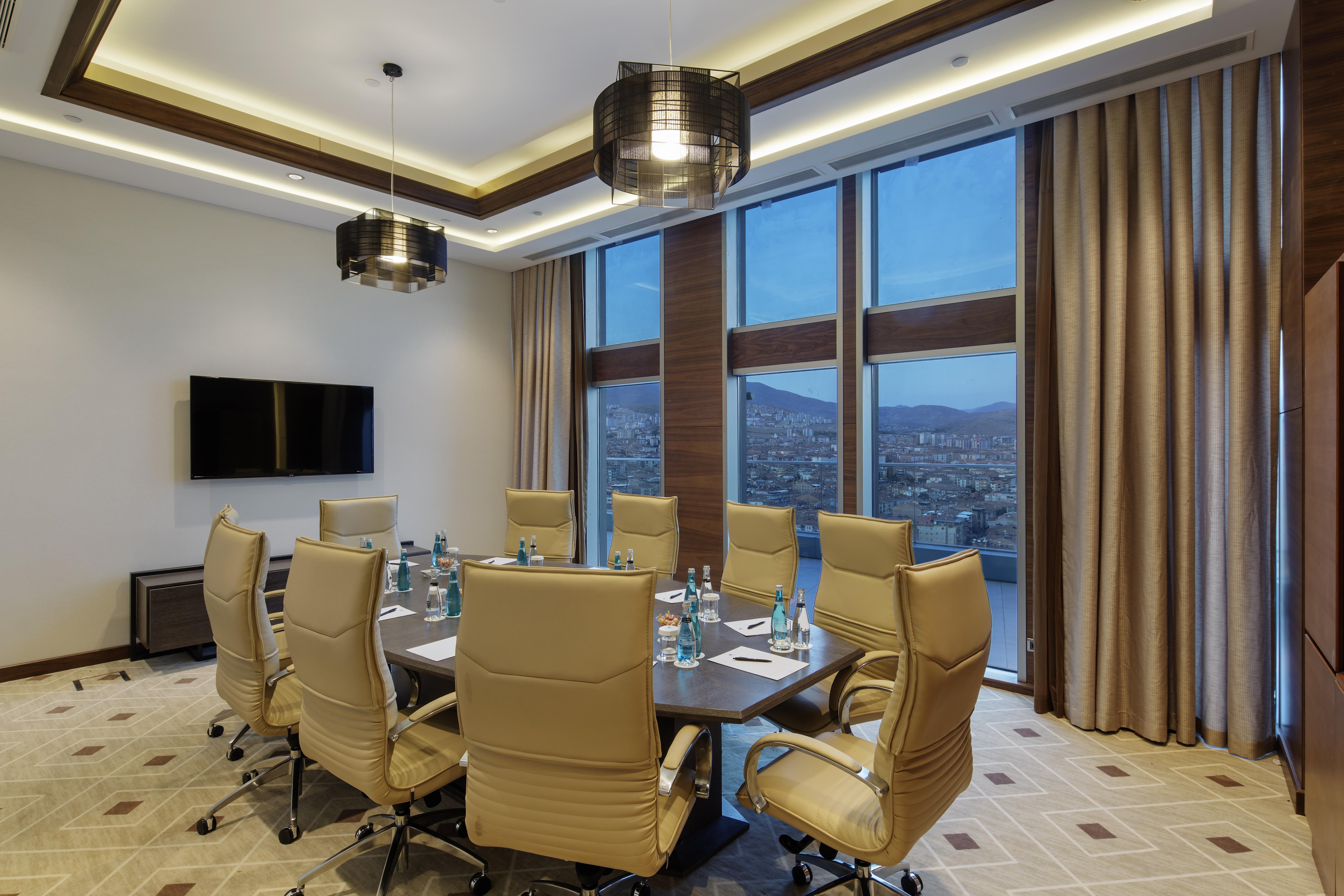 Movenpick Hotel Malatya Eksteriør bilde